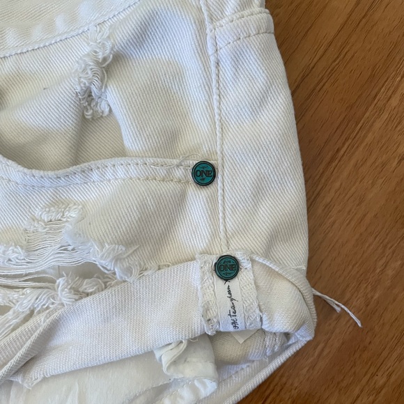 One Teaspoon Denim Bandit Shorts - Picture 9 of 11